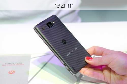 razr m